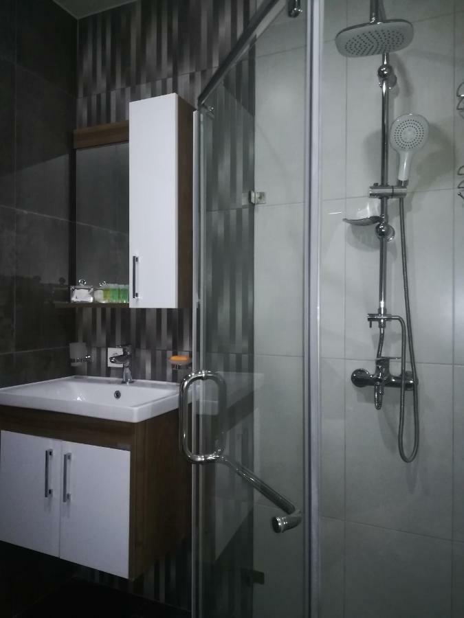 Apartament In Real Pealce In Batumi Exterior foto